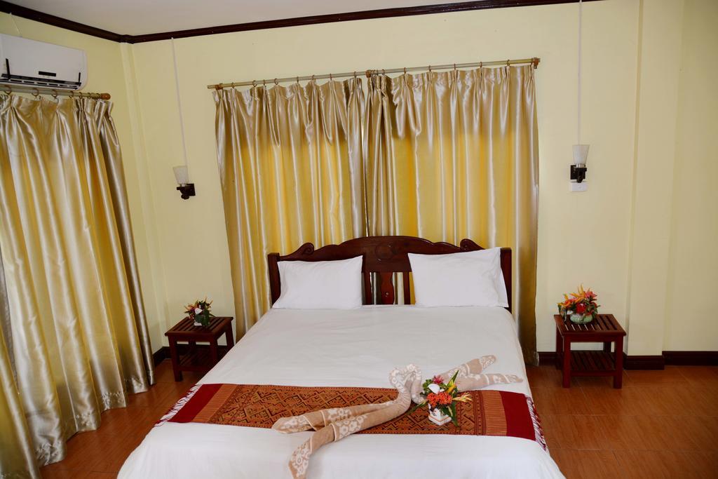Hotel Vilayvong Vang Vieng Exterior photo