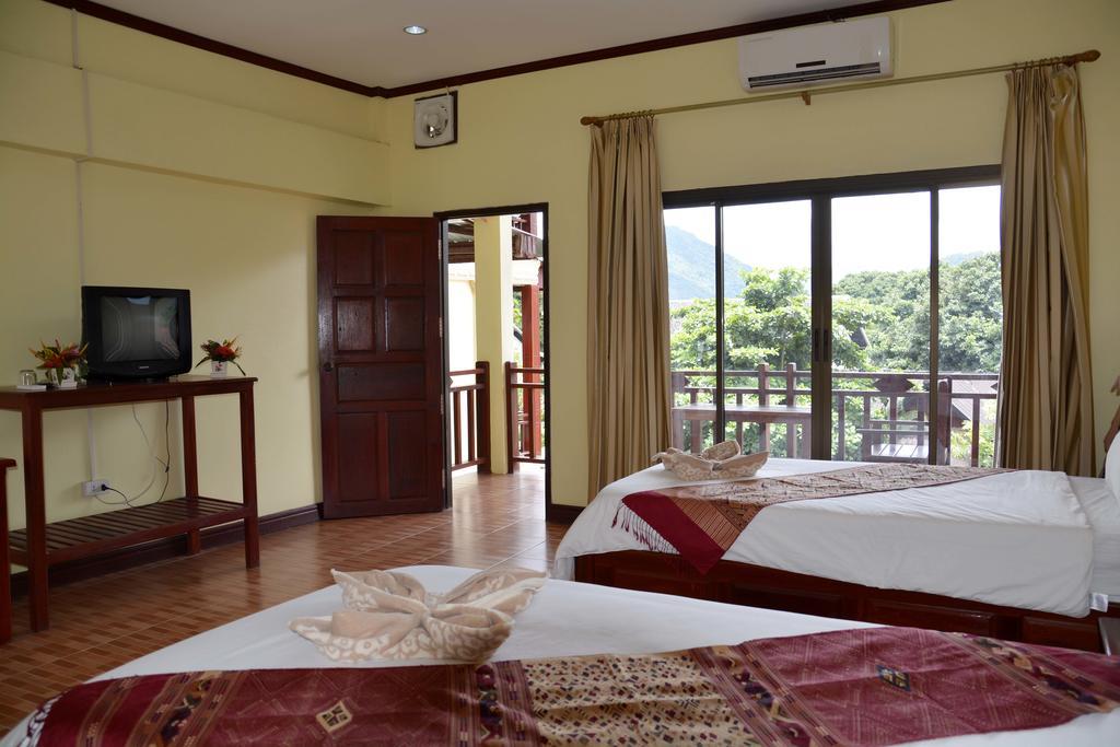 Hotel Vilayvong Vang Vieng Exterior photo