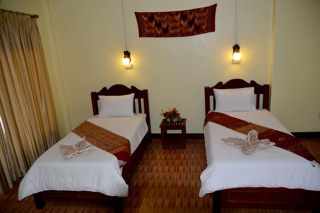 Hotel Vilayvong Vang Vieng Exterior photo
