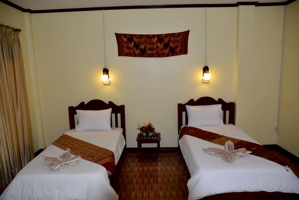 Hotel Vilayvong Vang Vieng Exterior photo