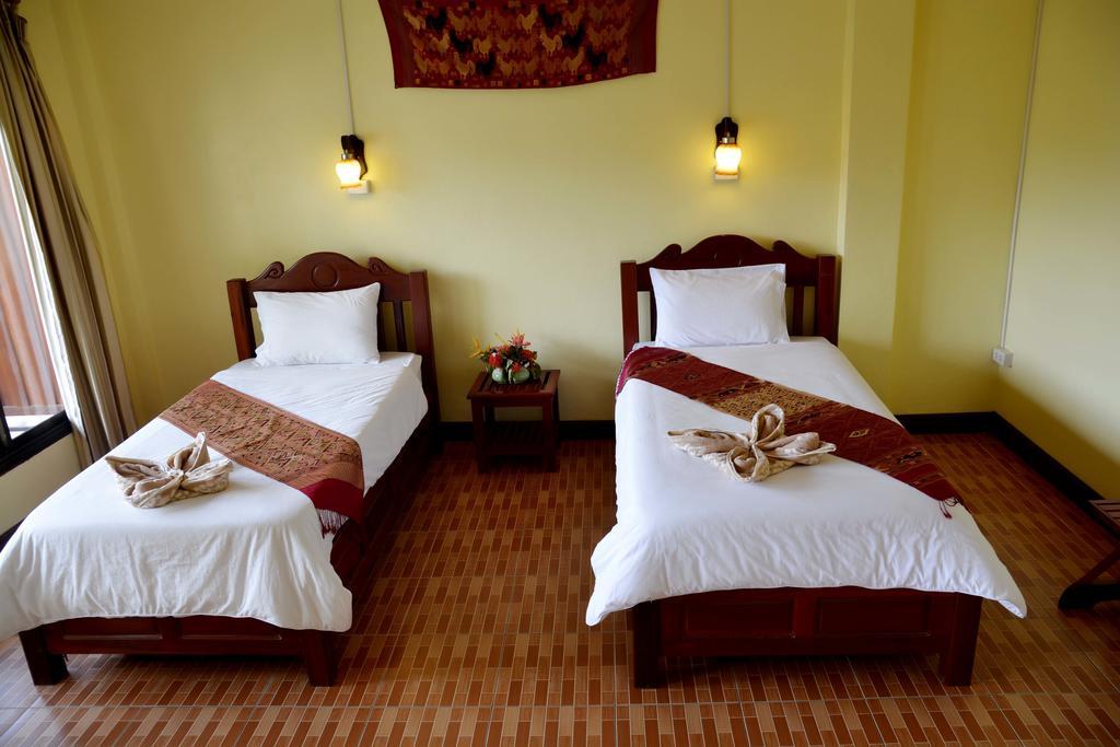 Hotel Vilayvong Vang Vieng Exterior photo