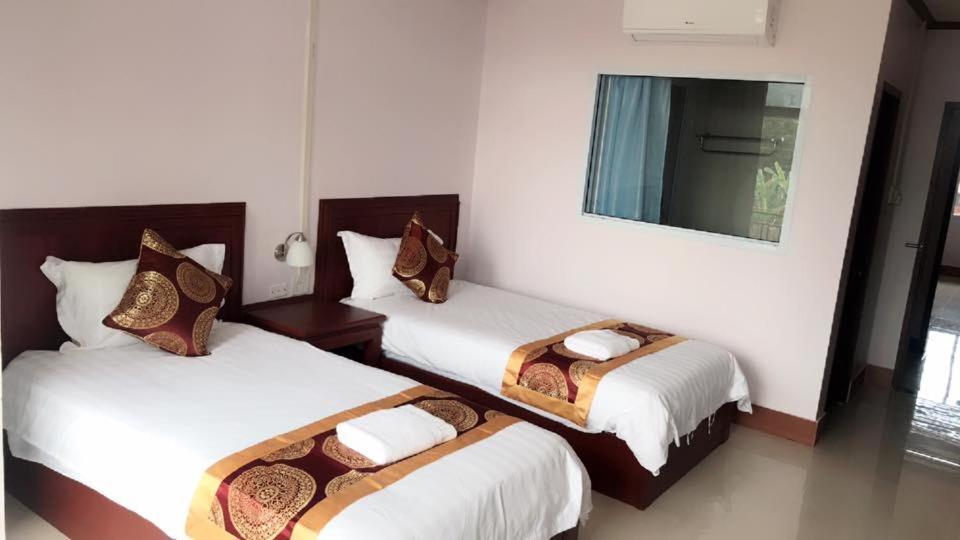 Hotel Vilayvong Vang Vieng Exterior photo